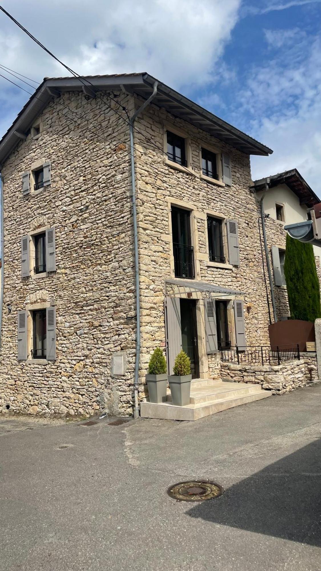 La Maison De Mounette L'Isle-d'Abeau Extérieur photo